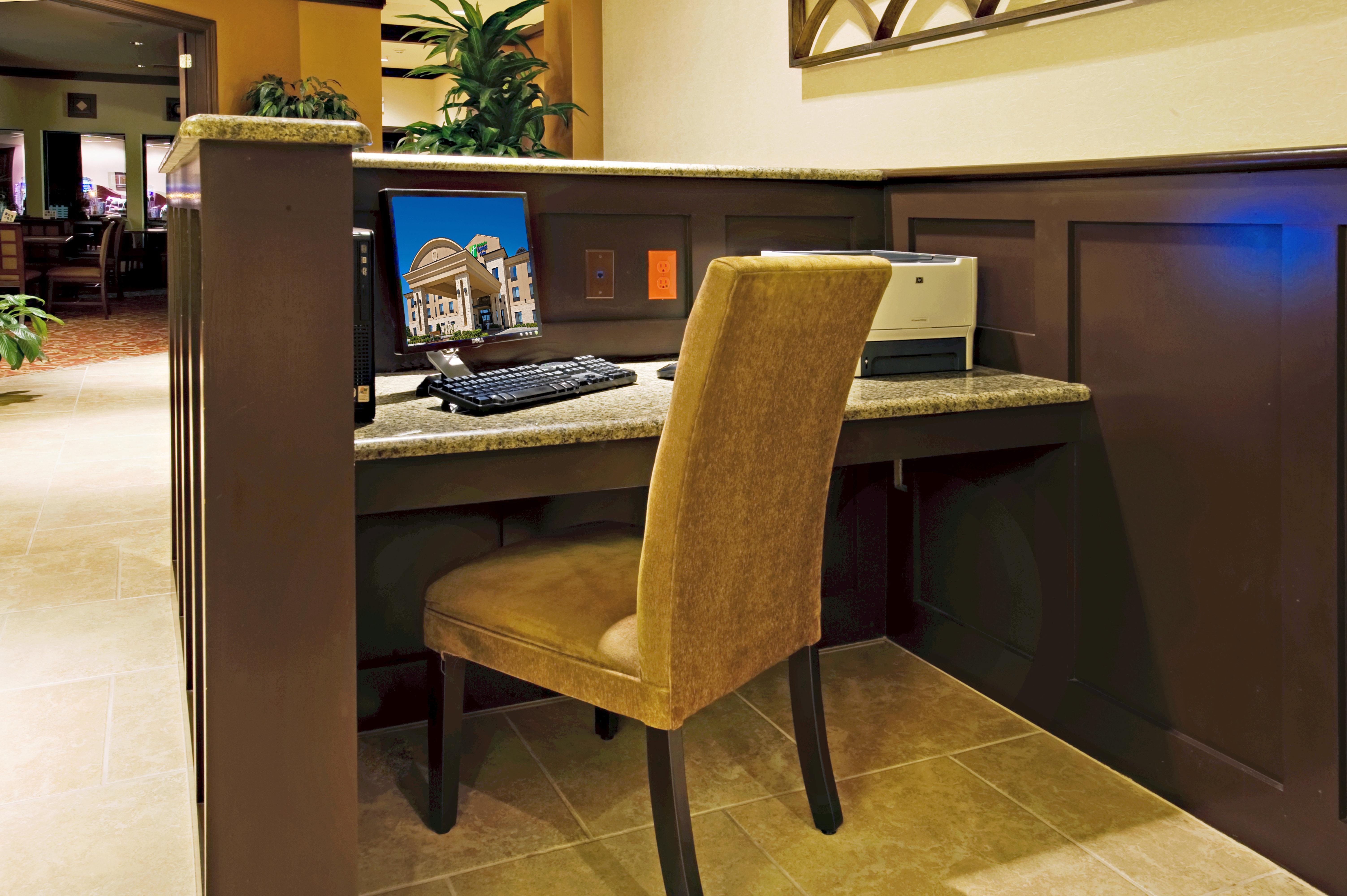 Holiday Inn Express Hotel & Suites Wichita Falls, An Ihg Hotel Εξωτερικό φωτογραφία