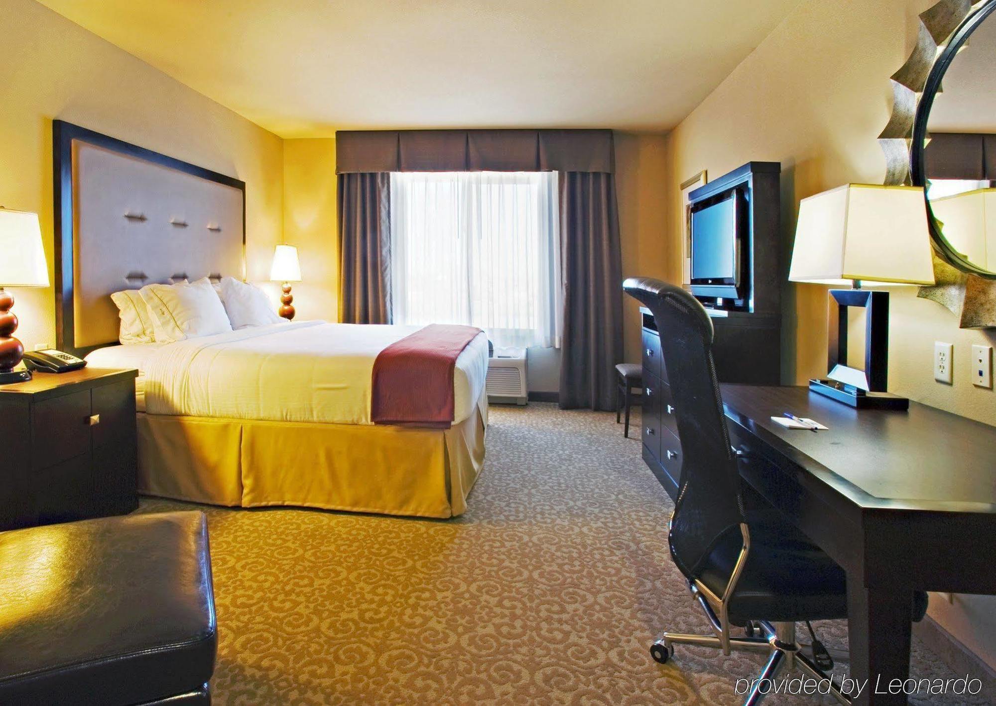 Holiday Inn Express Hotel & Suites Wichita Falls, An Ihg Hotel Εξωτερικό φωτογραφία