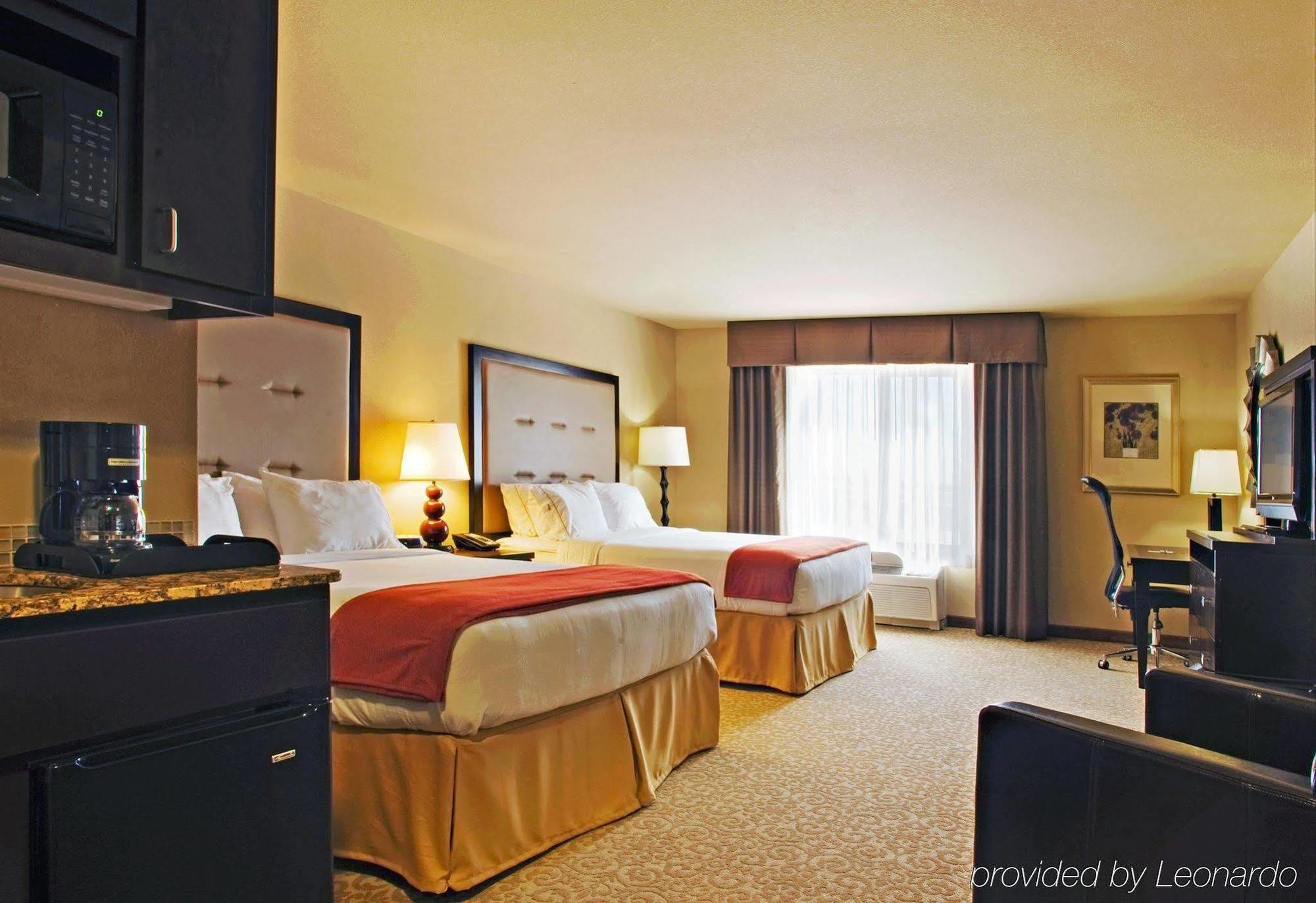 Holiday Inn Express Hotel & Suites Wichita Falls, An Ihg Hotel Εξωτερικό φωτογραφία