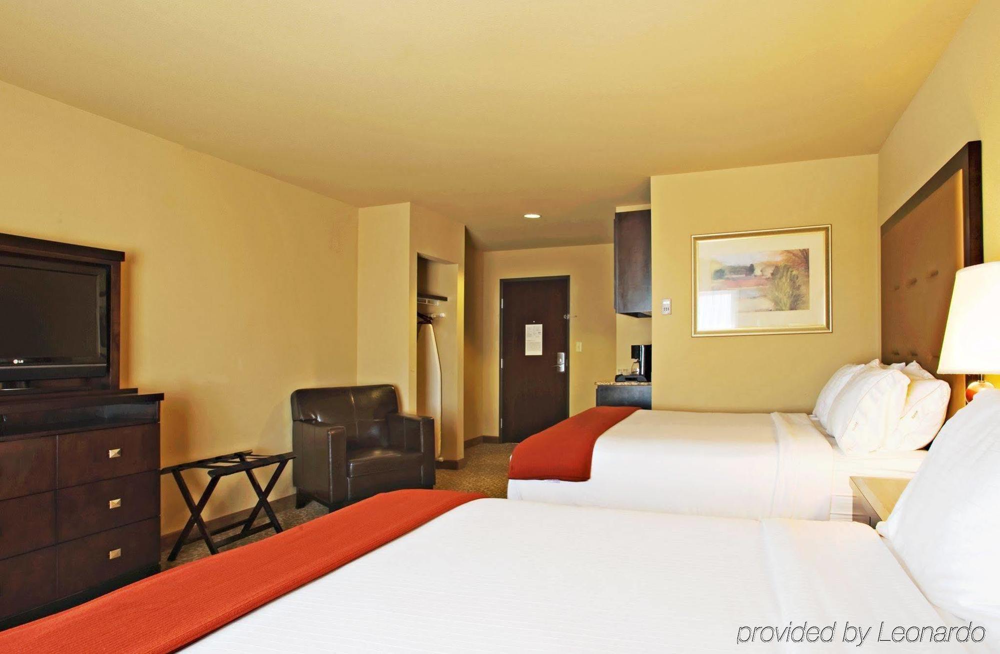 Holiday Inn Express Hotel & Suites Wichita Falls, An Ihg Hotel Εξωτερικό φωτογραφία